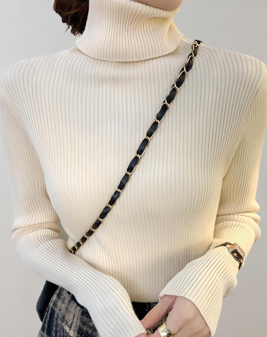 Amber - Lässiger, schmal geschnittener Pullover mit Rollkragen und in Uni-Farbe